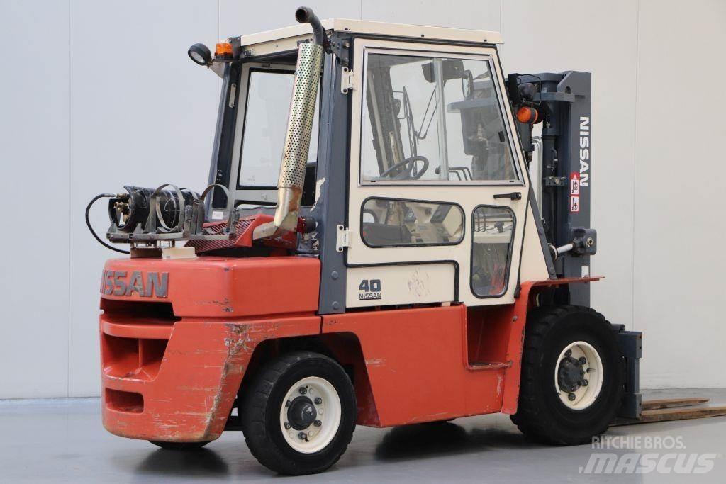 Nissan BF03A35U Plinski viljuškari