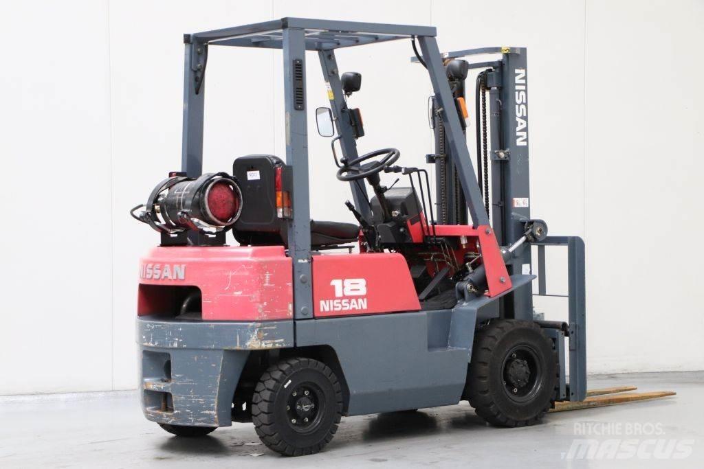 Nissan J01A18 Plinski viljuškari
