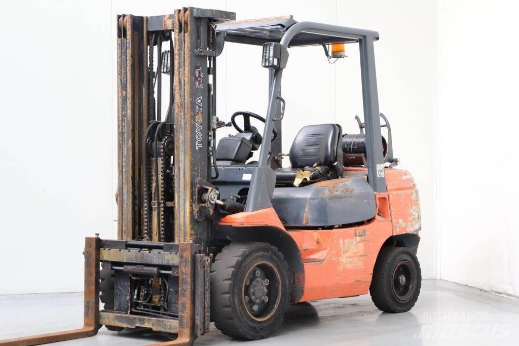Toyota 02-7FGF30 Plinski viljuškari