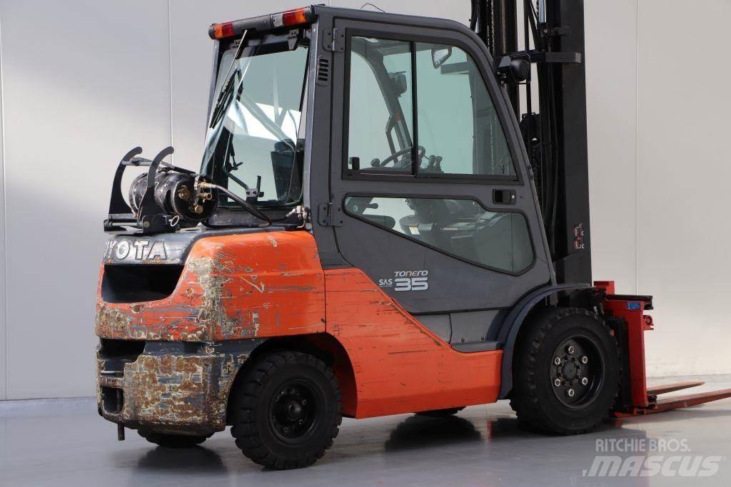Toyota 02-8FGJF35 Plinski viljuškari
