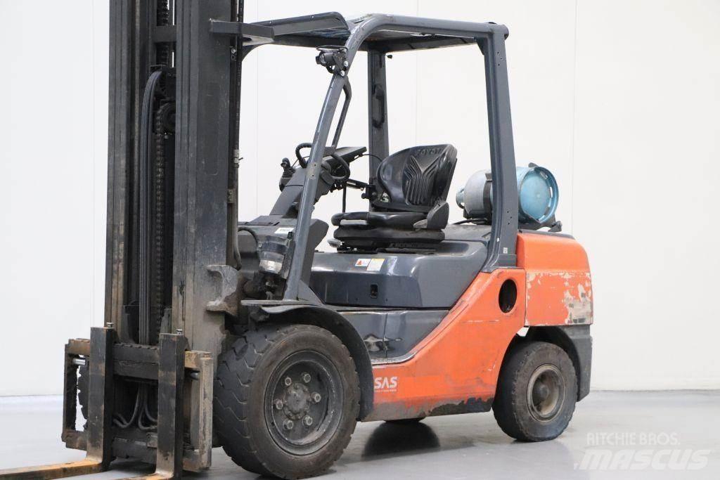 Toyota 02-8FGJF35 Plinski viljuškari