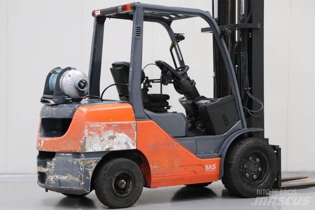Toyota 02-8FGJF35 Plinski viljuškari