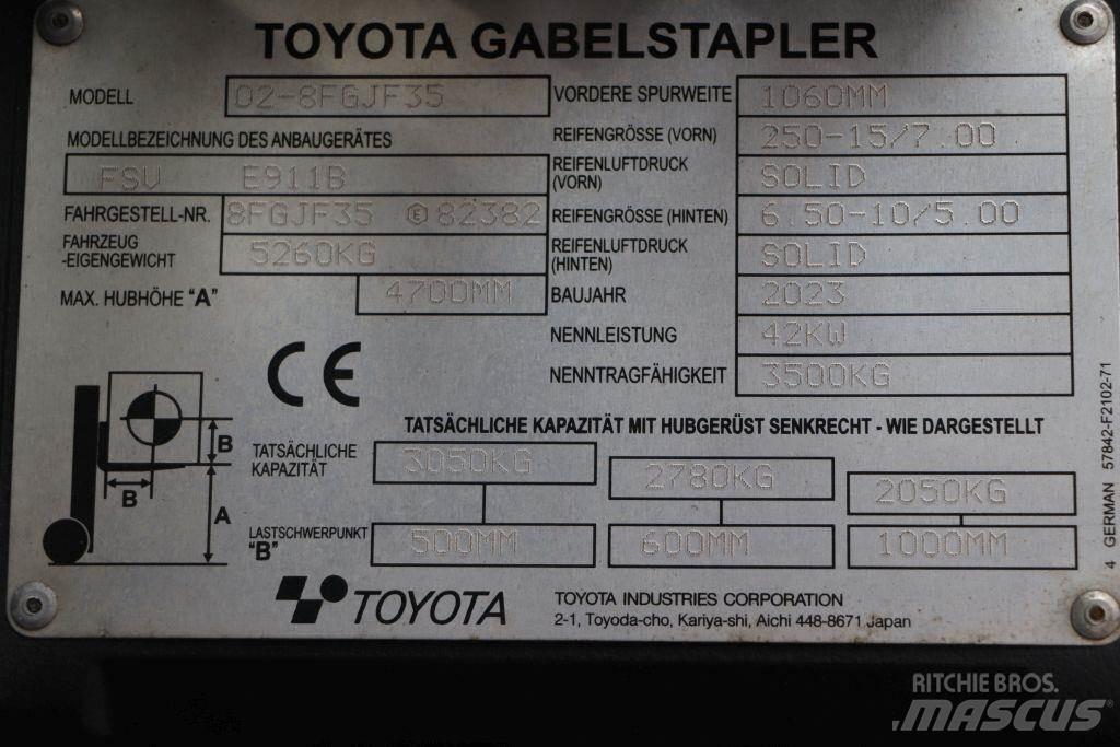 Toyota 02-8FGJF35 Plinski viljuškari