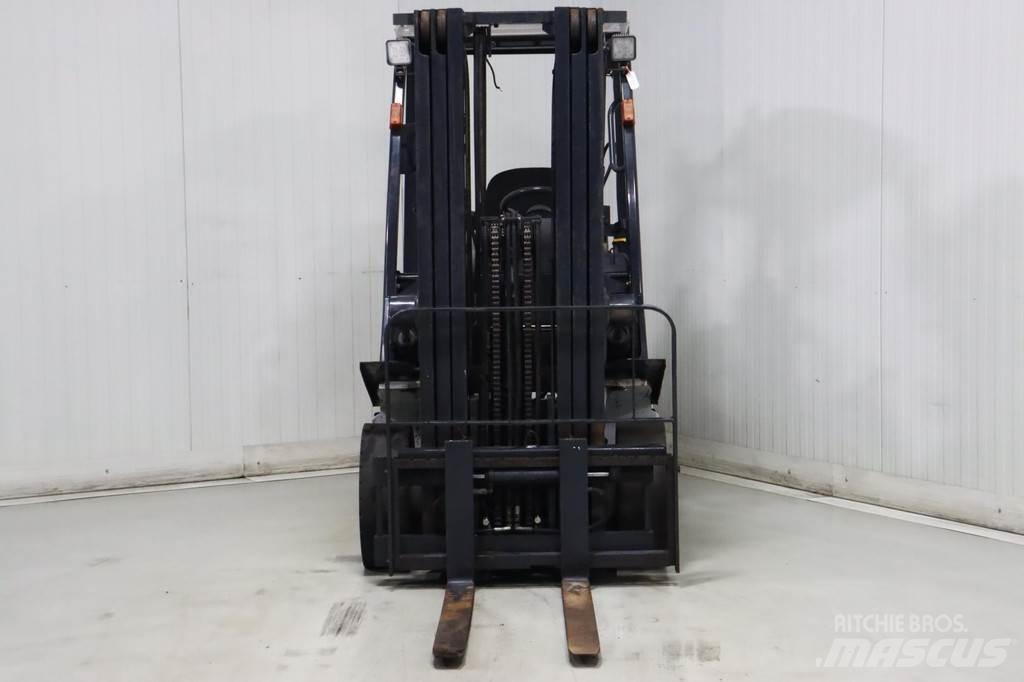 Nissan U1D2A20LQ Plinski viljuškari