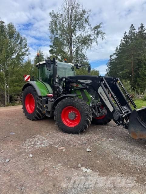 Fendt 716 Vario Traktori