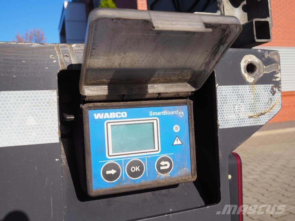  Recker SANR-38 Poluprikolice labudice