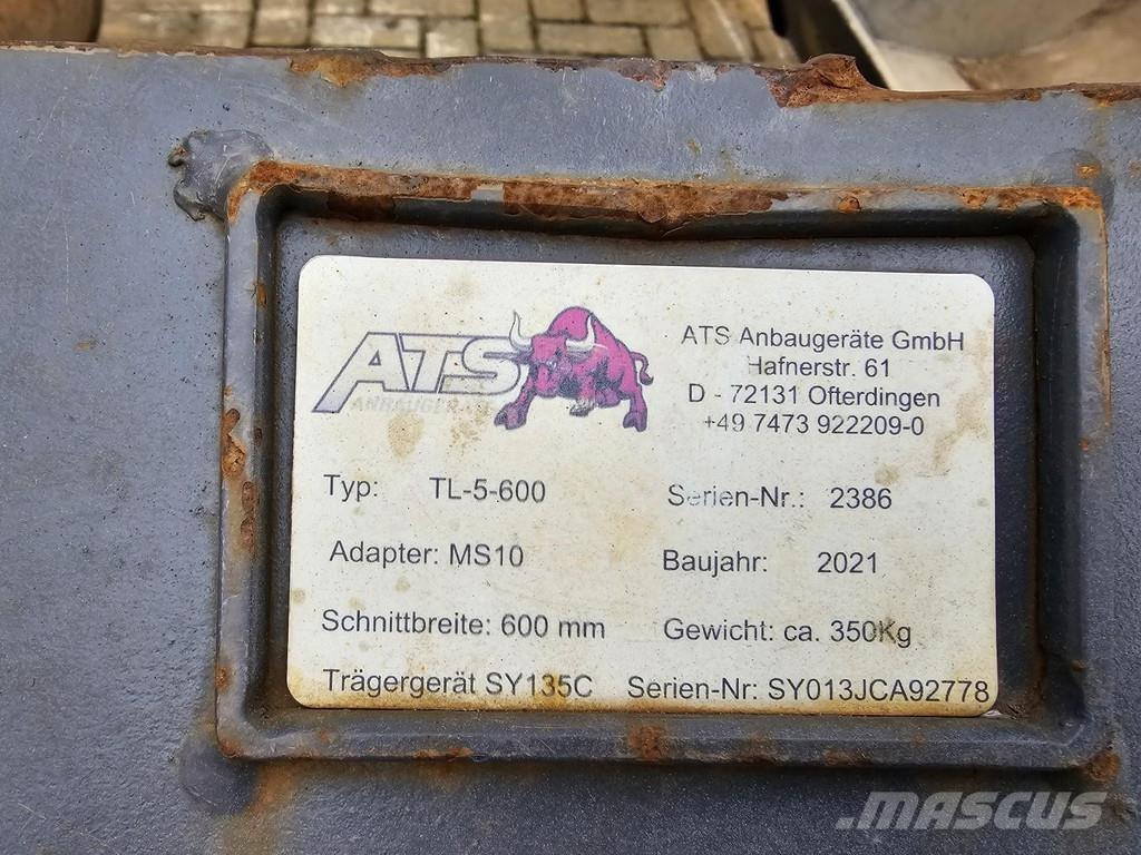 Sany SY135C Bageri guseničari