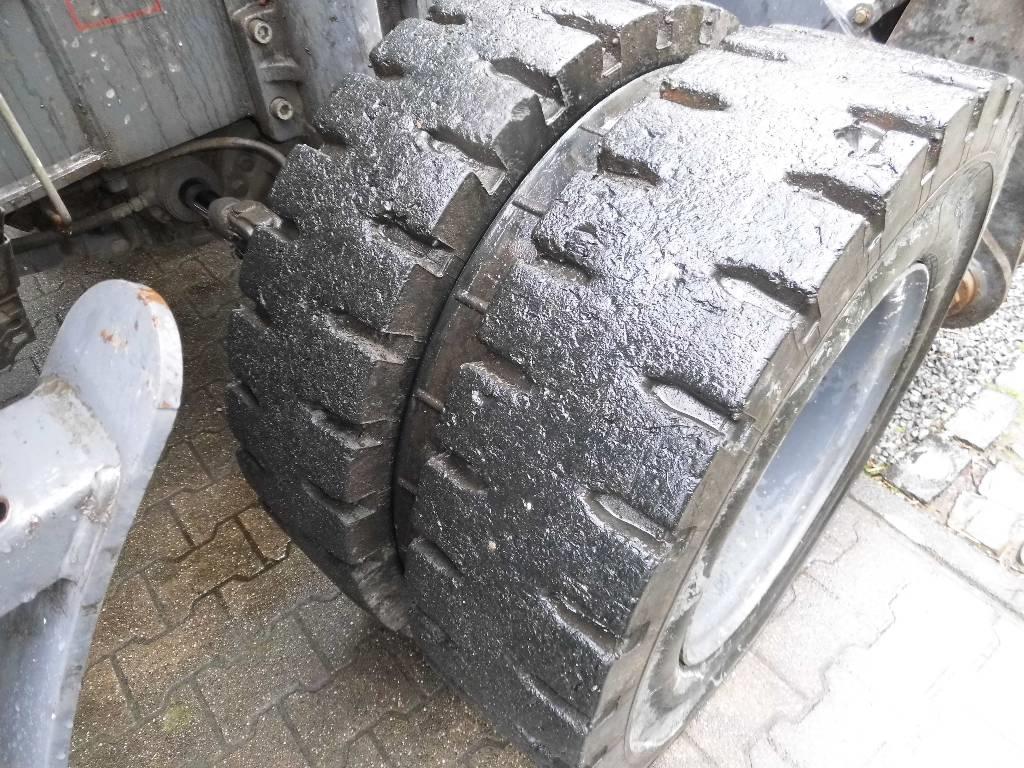 Atlas 230 MH Bageri za prenos primarnih/sekundarnih sirovina