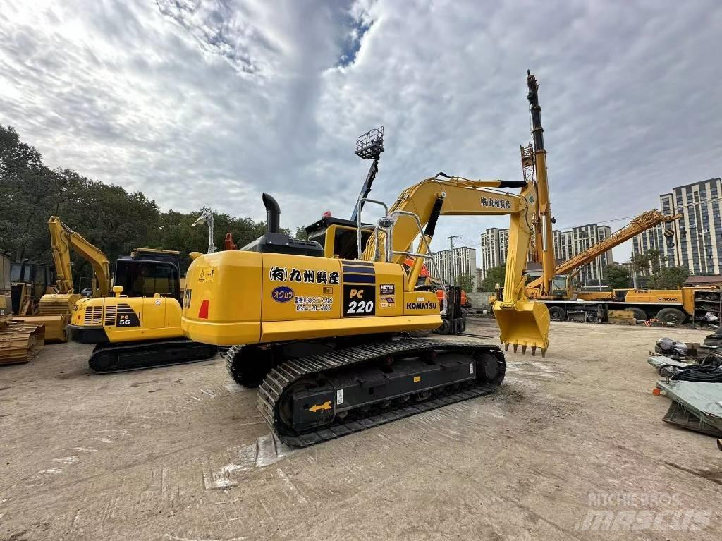 Komatsu pc220 Bageri guseničari