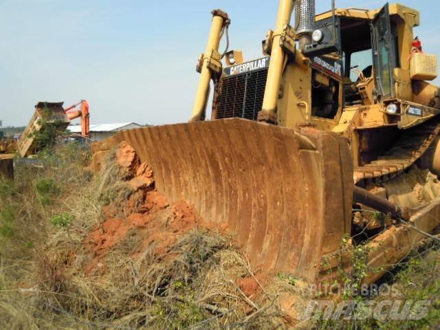 CAT D 8 L Buldožeri guseničari
