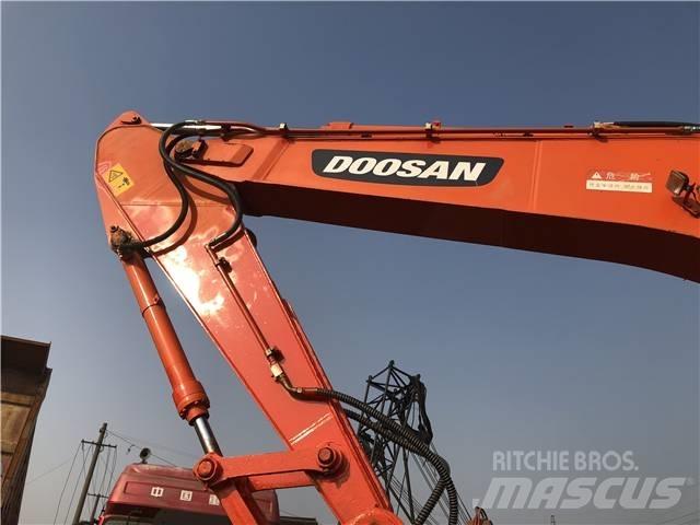 Doosan DH 220LC-7 Bageri guseničari