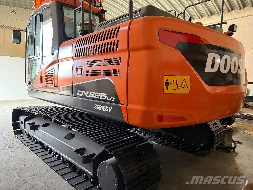 Dossan DX225Lc-5 Bageri guseničari