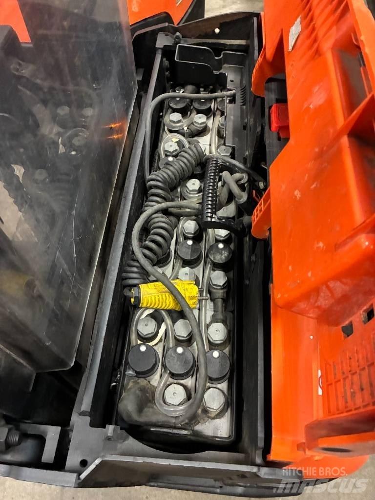 Toyota SWE120L Ručni električni viljuškar