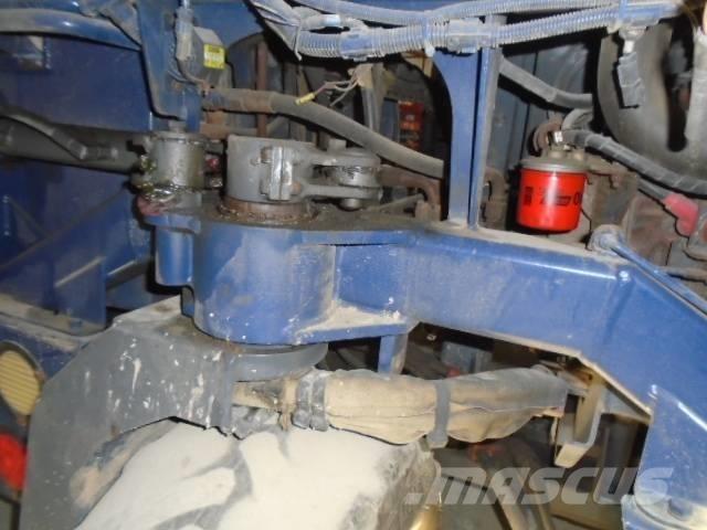 Moffett M45 Vanterenski viljuškar