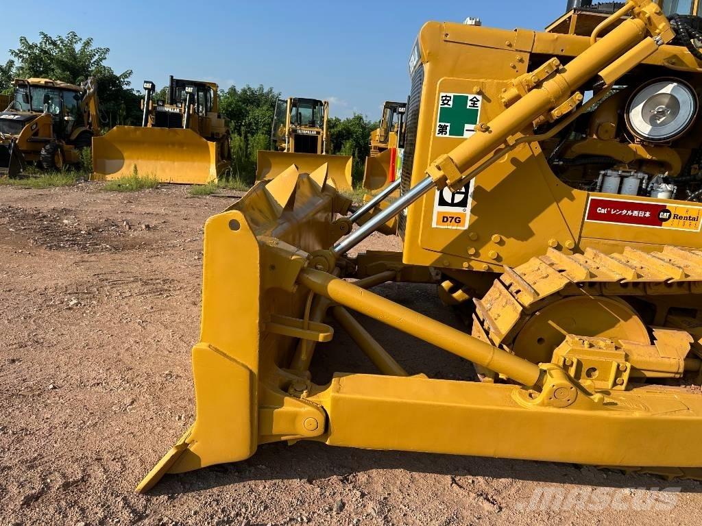CAT D7G Buldožeri guseničari