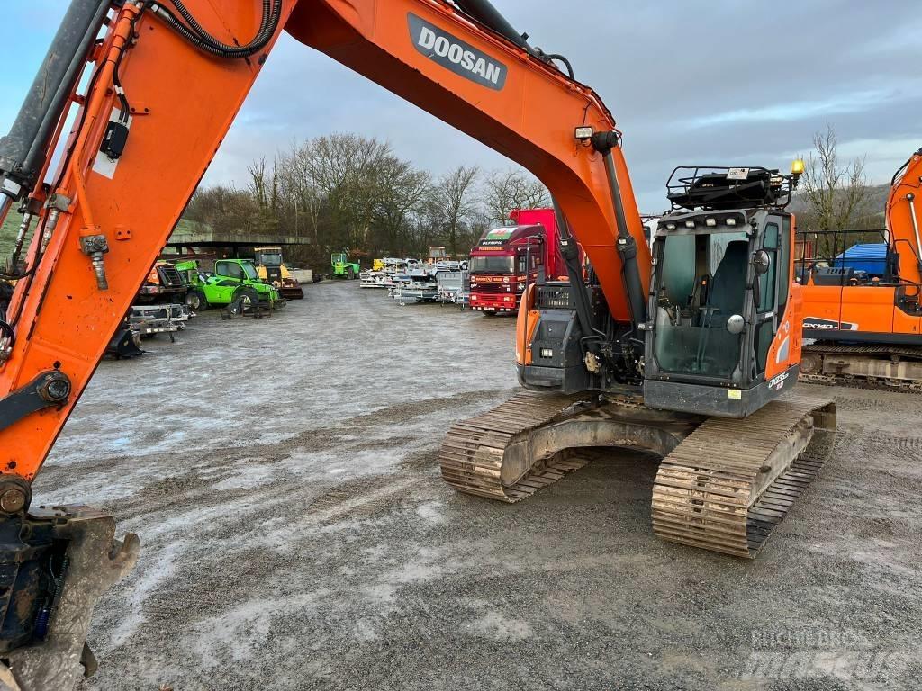 Doosan DX 235 Bageri guseničari