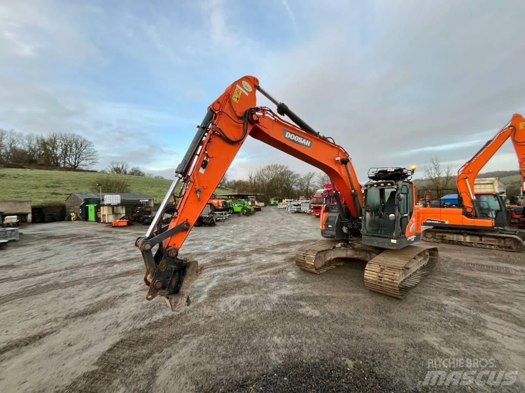 Doosan DX 235 Bageri guseničari