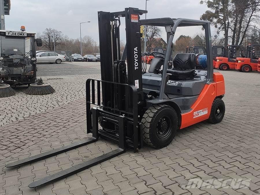 Toyota 02-8FGF20 Plinski viljuškari