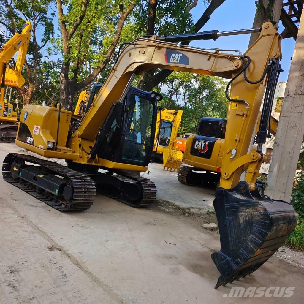 CAT 307 D Midi bageri 7t – 12t