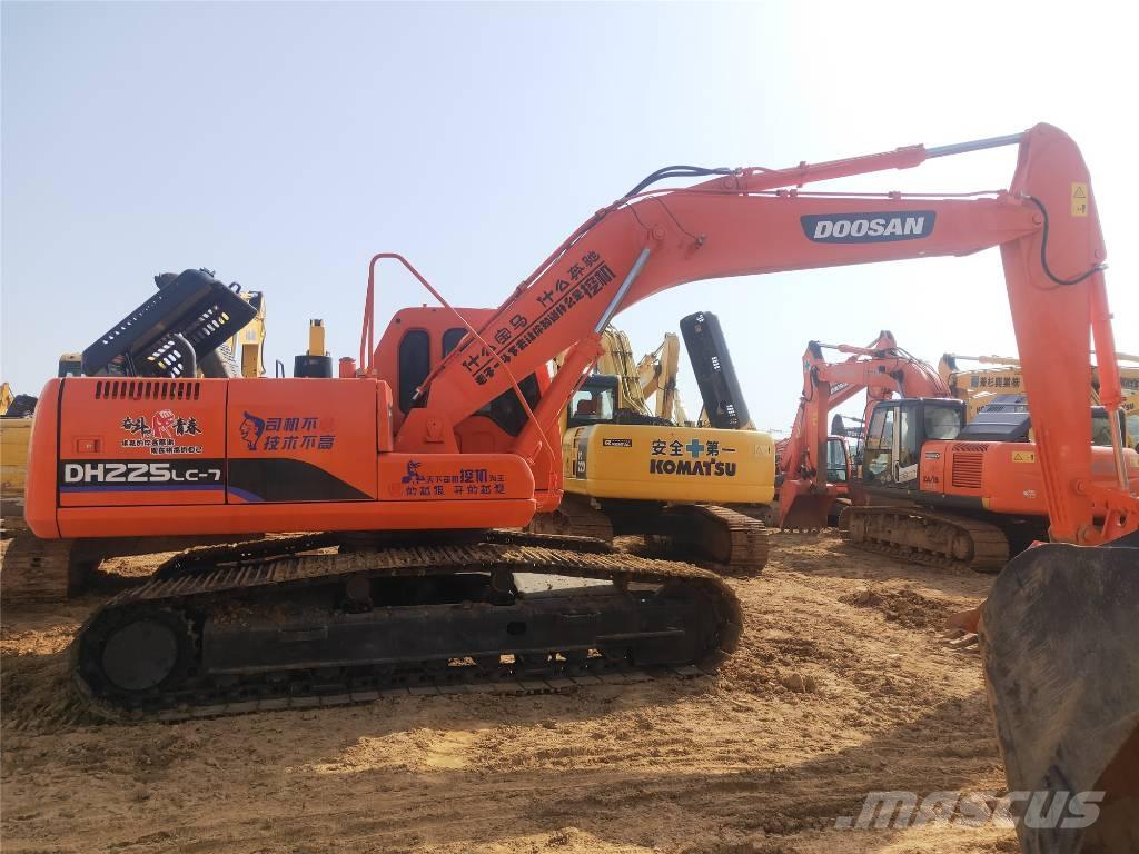 Doosan DH225LC-7 Bageri guseničari