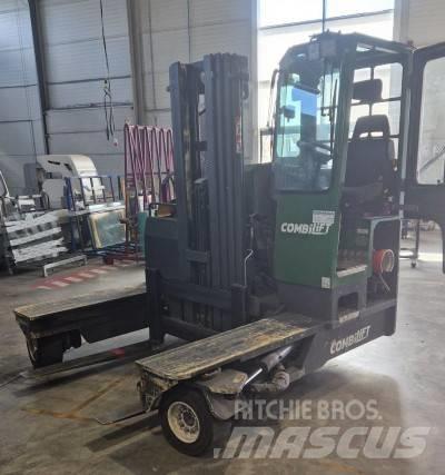 Combilift C 4000 L Viljuškari sa 4-stranskim dohvatom