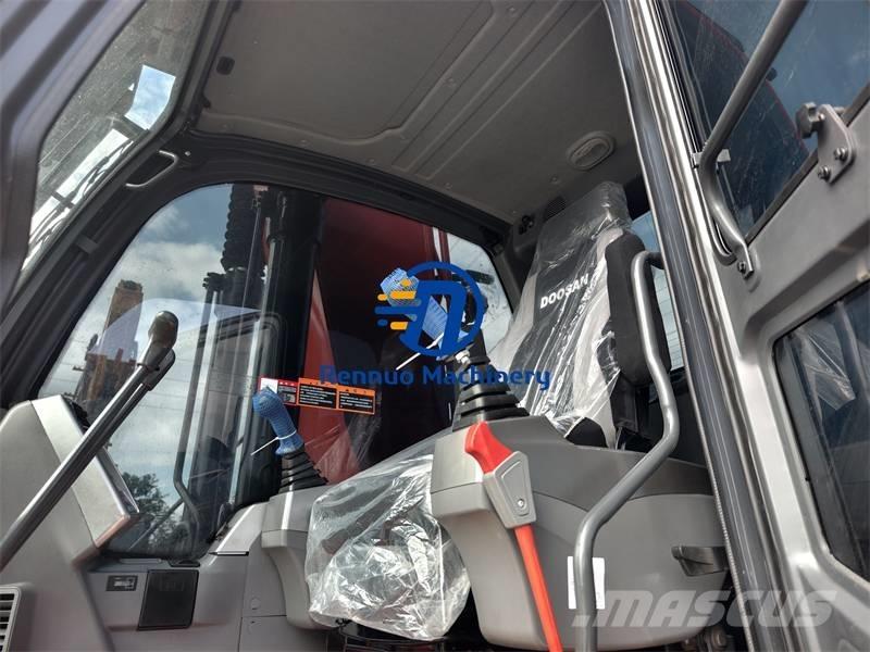 Doosan DX 225 LCA Bageri guseničari