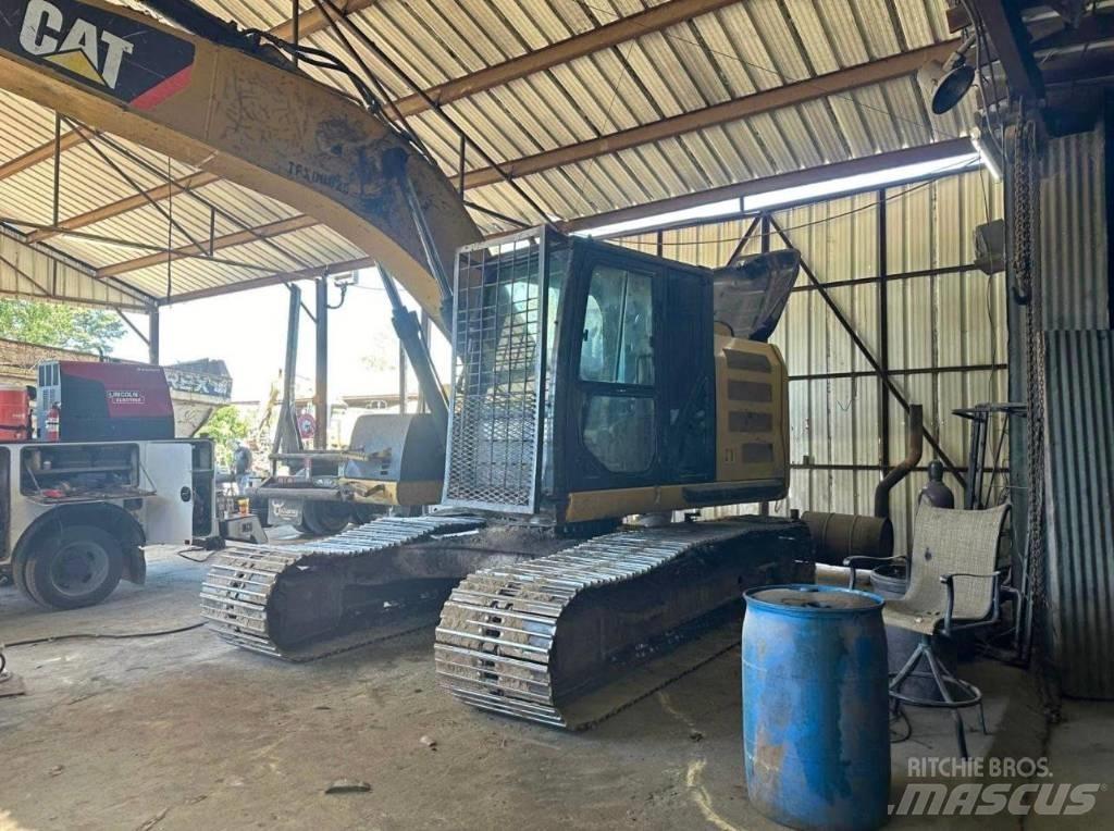 CAT 320 EL Bageri guseničari