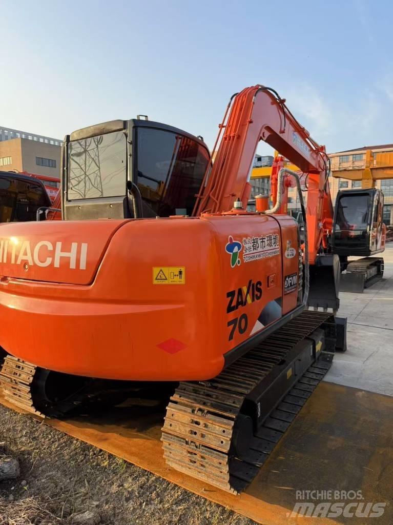 Hitachi Zaxis 70 Bageri guseničari