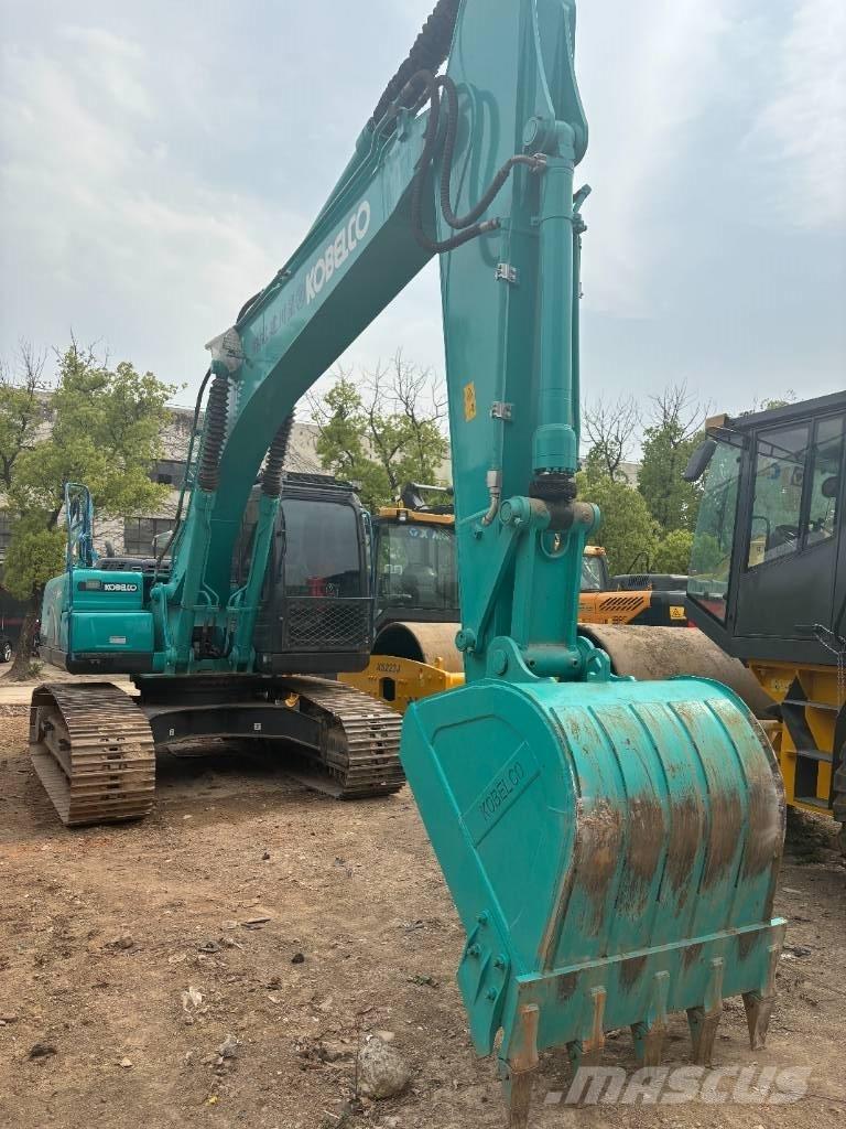 Kobelco SK 210 Bageri guseničari