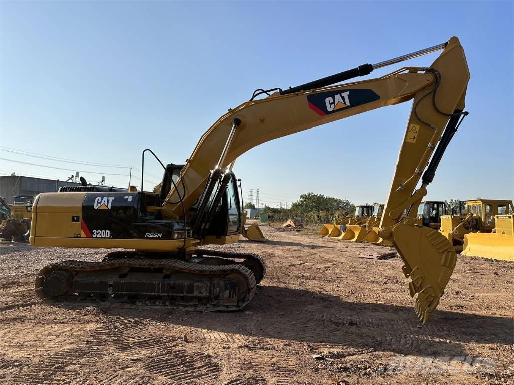 CAT 320D Bageri guseničari