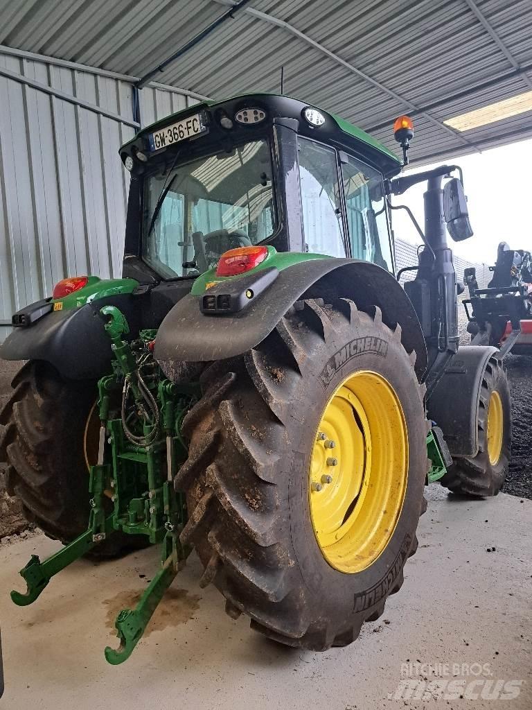 John Deere 6120 M Traktori