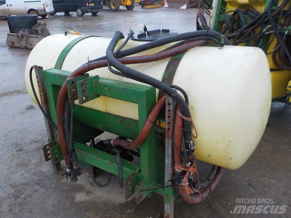 John Deere 510 Vučene prskalice