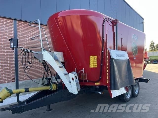 Peecon VME-240 Mešaona stočne hrane