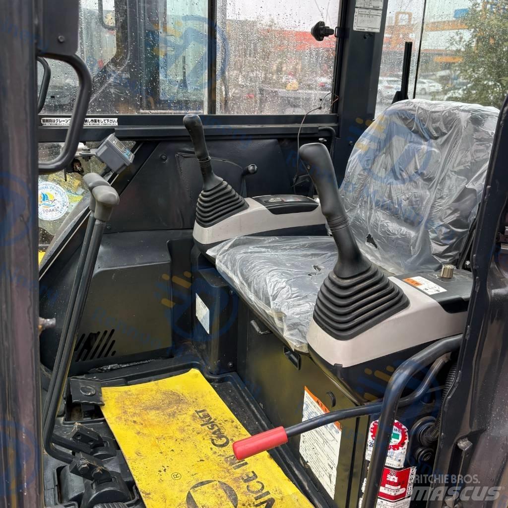 Komatsu PC 30MR Mini bageri < 7t