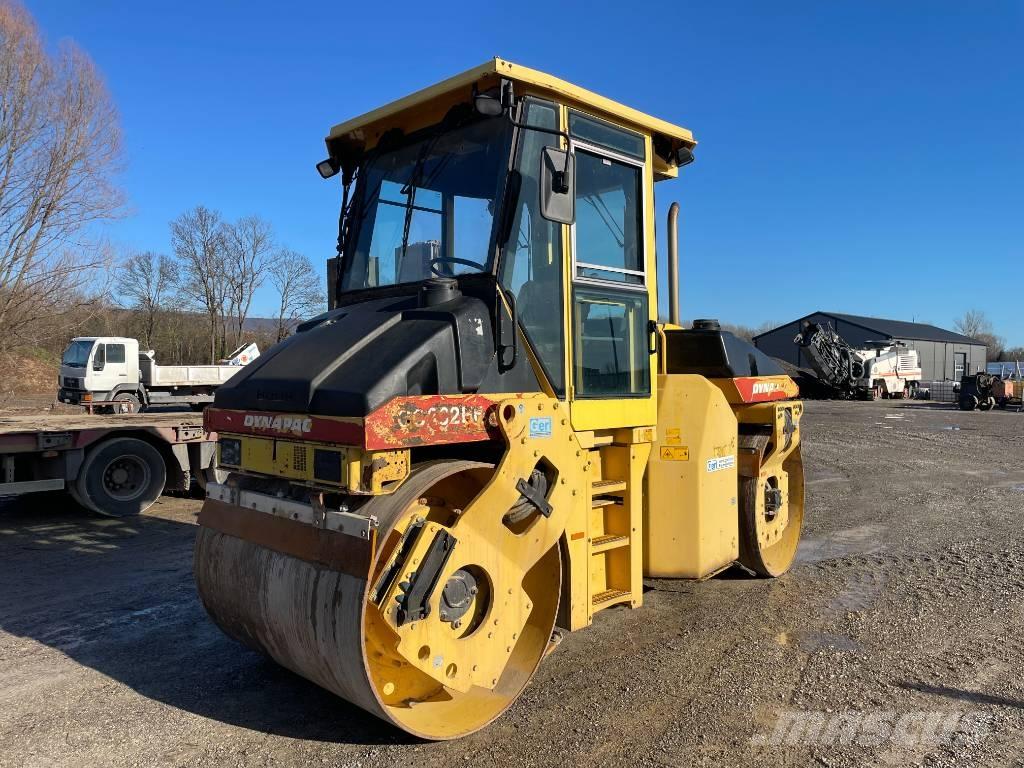 Dynapac CC 232 HF Valjci sa duplim bubnjem