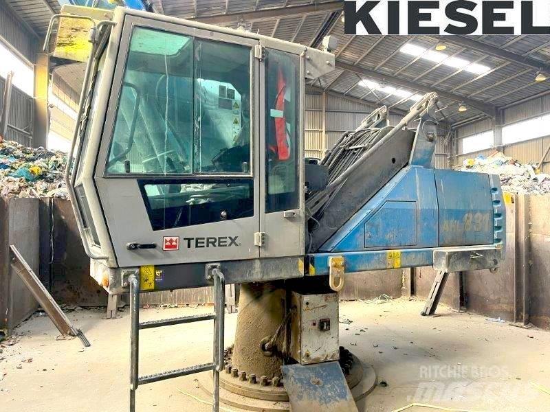 Fuchs AHL 831 D Bageri za prenos primarnih/sekundarnih sirovina