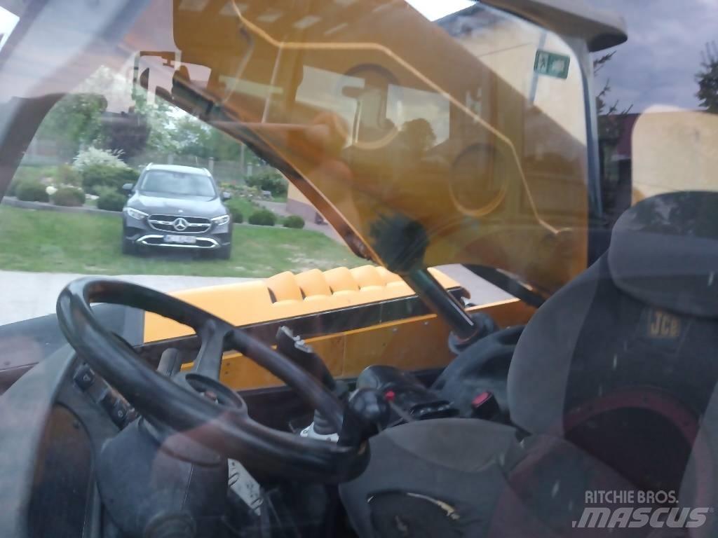 JCB 536 70 536 70 Teleskopski utovarivači točkaši