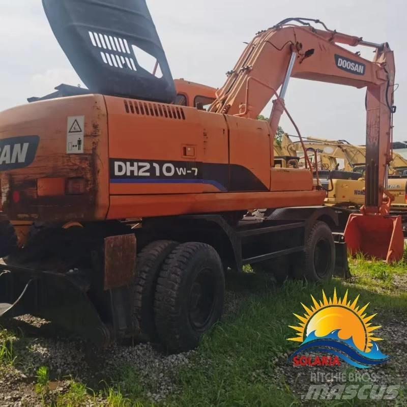 Doosan DH 210 W Bageri točkaši