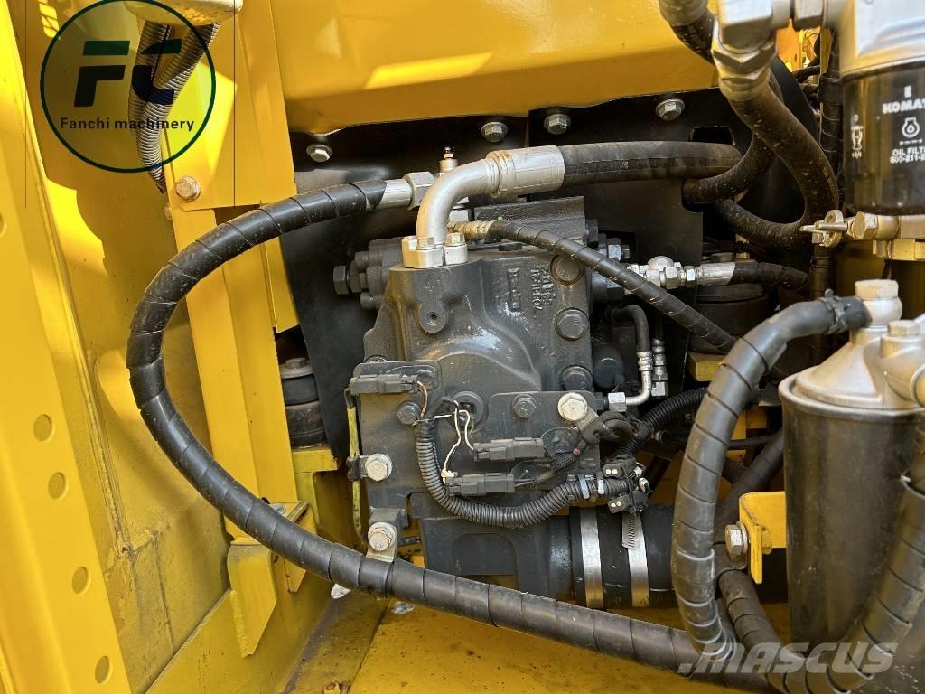 Komatsu 110 Bageri guseničari