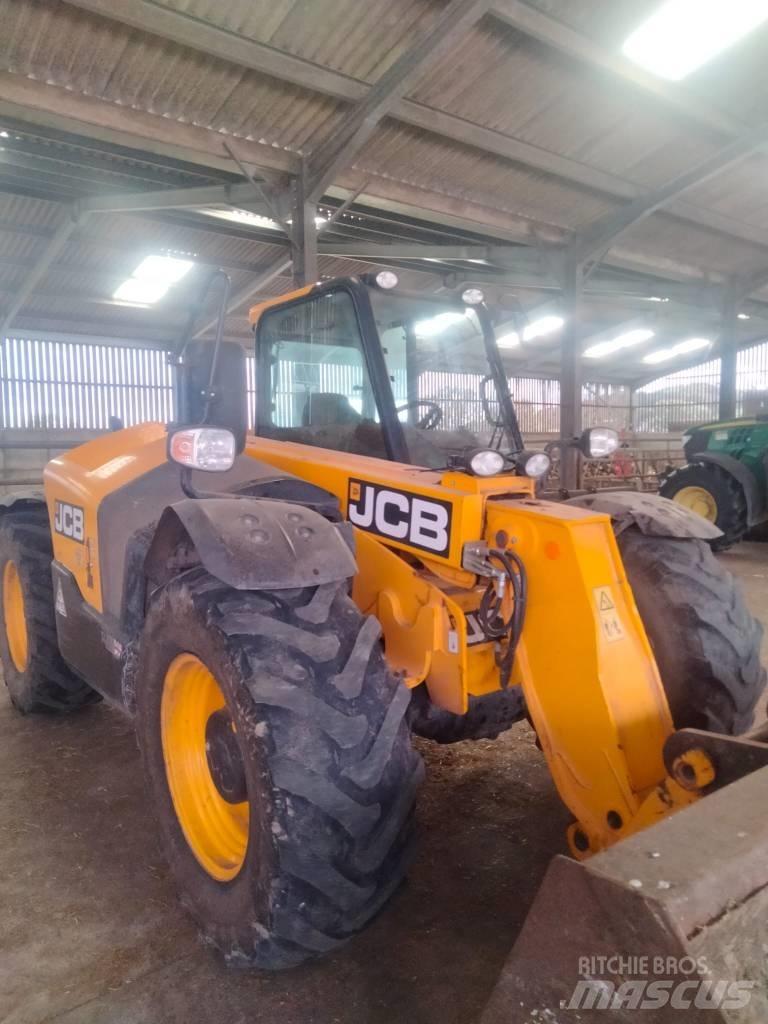 JCB 526-56 Poljoprivredni teleskopski utovarivači