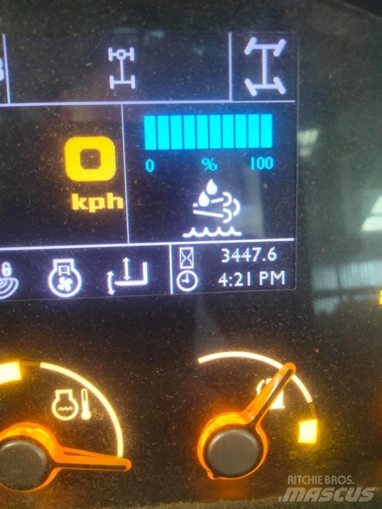 JCB 526-56 Poljoprivredni teleskopski utovarivači