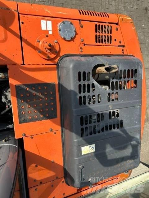 Hitachi ZX 160 W Bageri točkaši