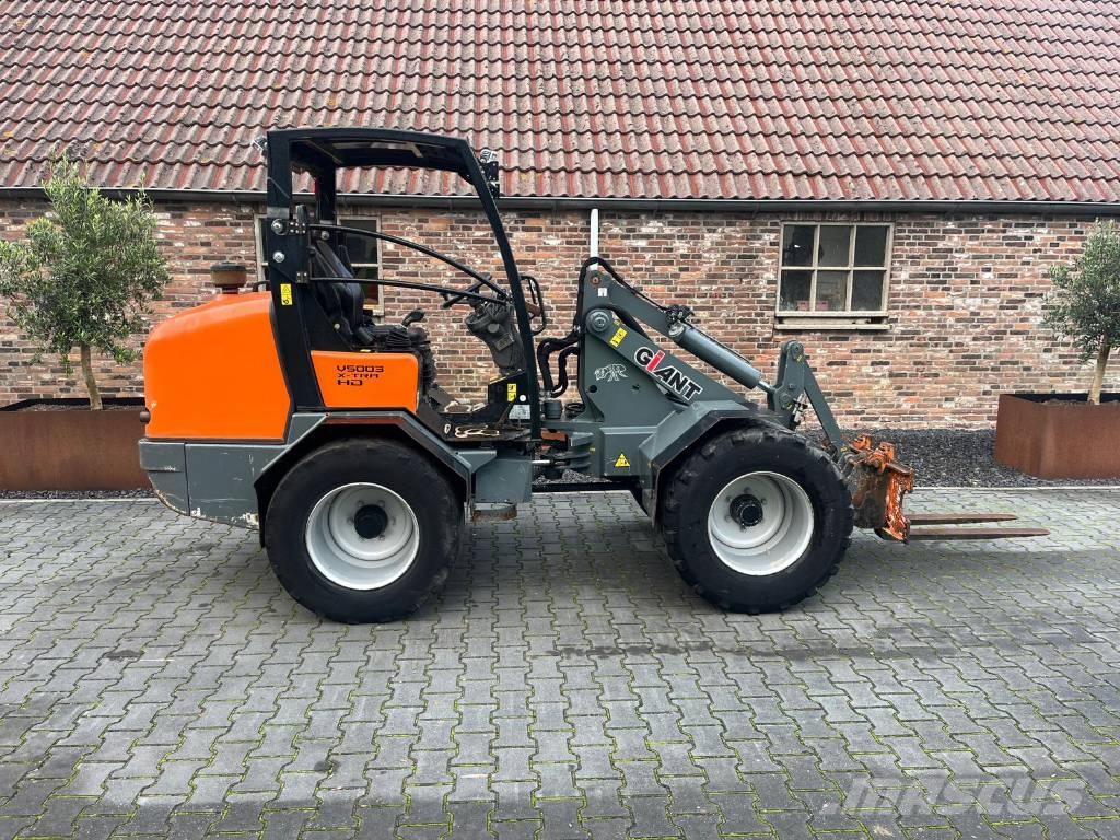 GiANT V5003 X-tra HD Utovarivači na točkove