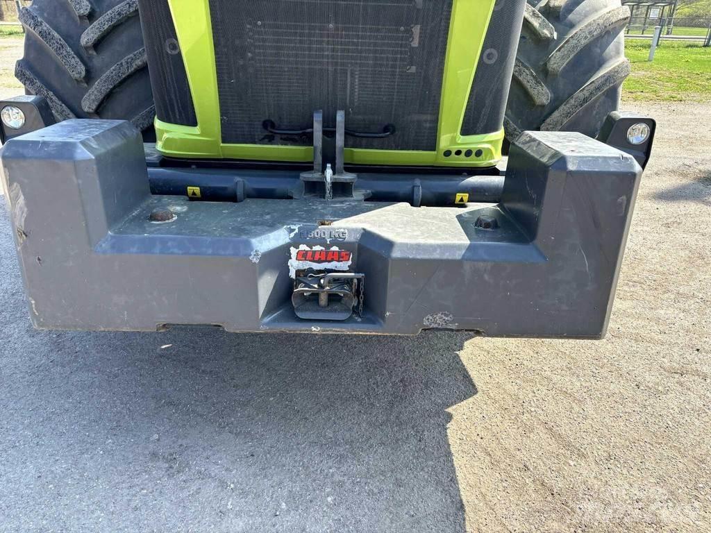 CLAAS Xerion 5000 Traktori