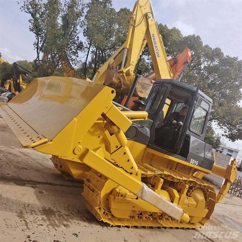 Shantui SD 16 Buldožeri guseničari