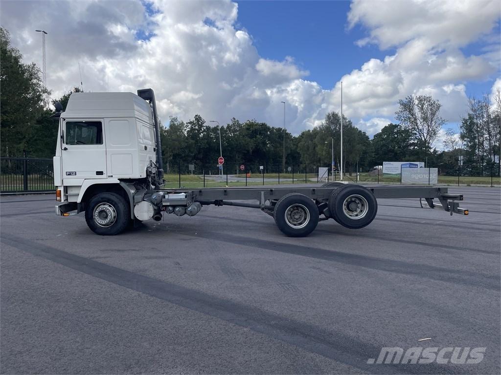 Volvo F 12 Kamioni-šasije