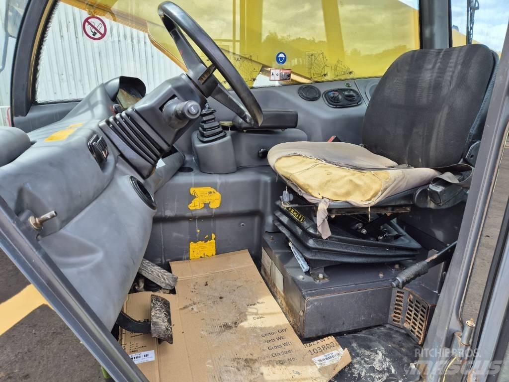 New Holland LM 1333 Teleskopski viljuškari