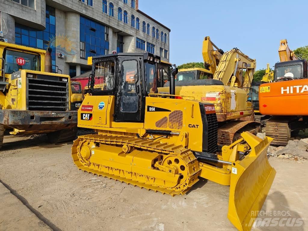CAT D 5 K Buldožeri guseničari