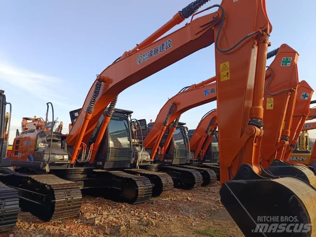 Hitachi ZX210 Bageri guseničari