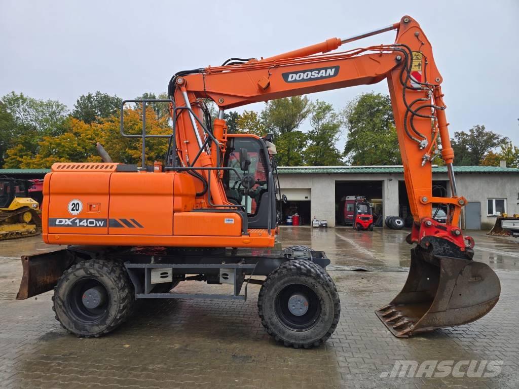 Doosan DX 140-W Bageri točkaši